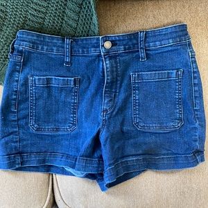 Universals Thread Jean shorts